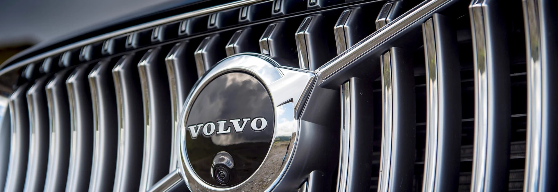 Volvo lays out plans to cut CO2 output of each car by 40 per cent